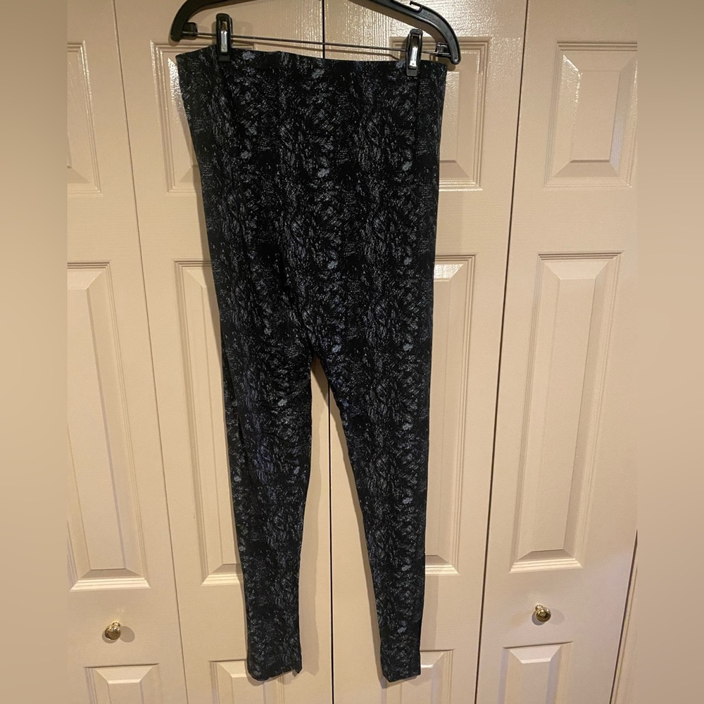 Long Tall Sally Black and White Patterned Leggings
